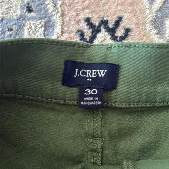 J. Crew Factory 30 High Waist Green Shorts NWOT - Picture 2 of 3